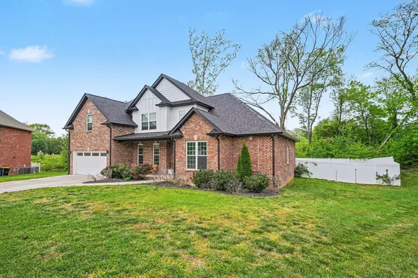 $497,900 | 801 Brooke Vly Trace, Clarksville, TN 37043