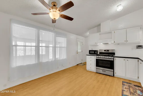 $269,950 | 55920 Highway 62, El Paso, TX 79938