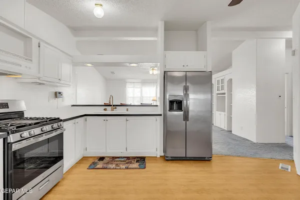 $269,950 | 55920 Highway 62, El Paso, TX 79938