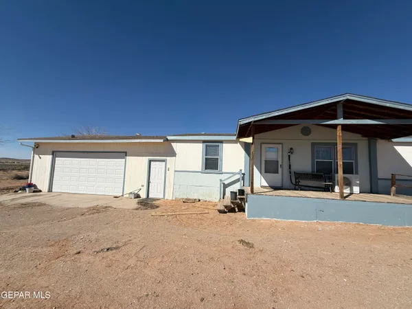 $269,950 | 55920 Highway 62, El Paso, TX 79938