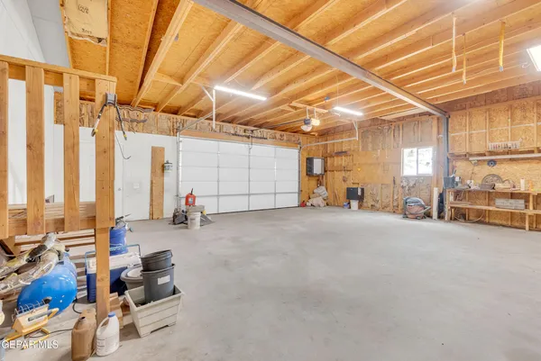 $269,950 | 55920 Highway 62, El Paso, TX 79938