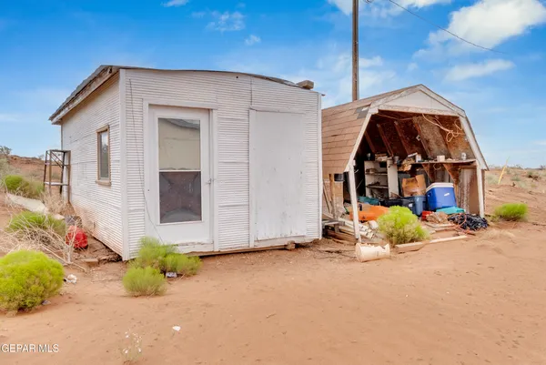 $269,950 | 55920 Highway 62, El Paso, TX 79938