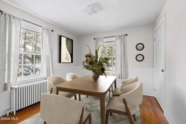 $359,900 | 4 Woodridge Road, Bethlehem, NY 12054