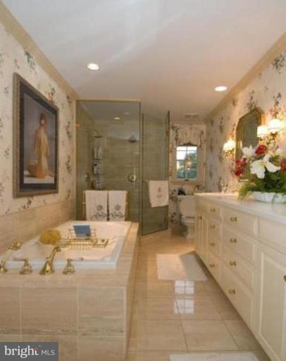 12419 Falls Road Cockeysville, MD 21030 - Photo 7 of 19 Master Bath
