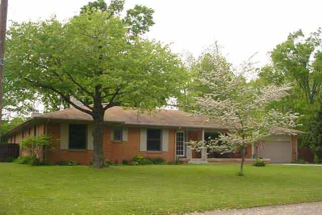 211 South Rambler Road Muncie, IN 47304 - Photo 1 of 9