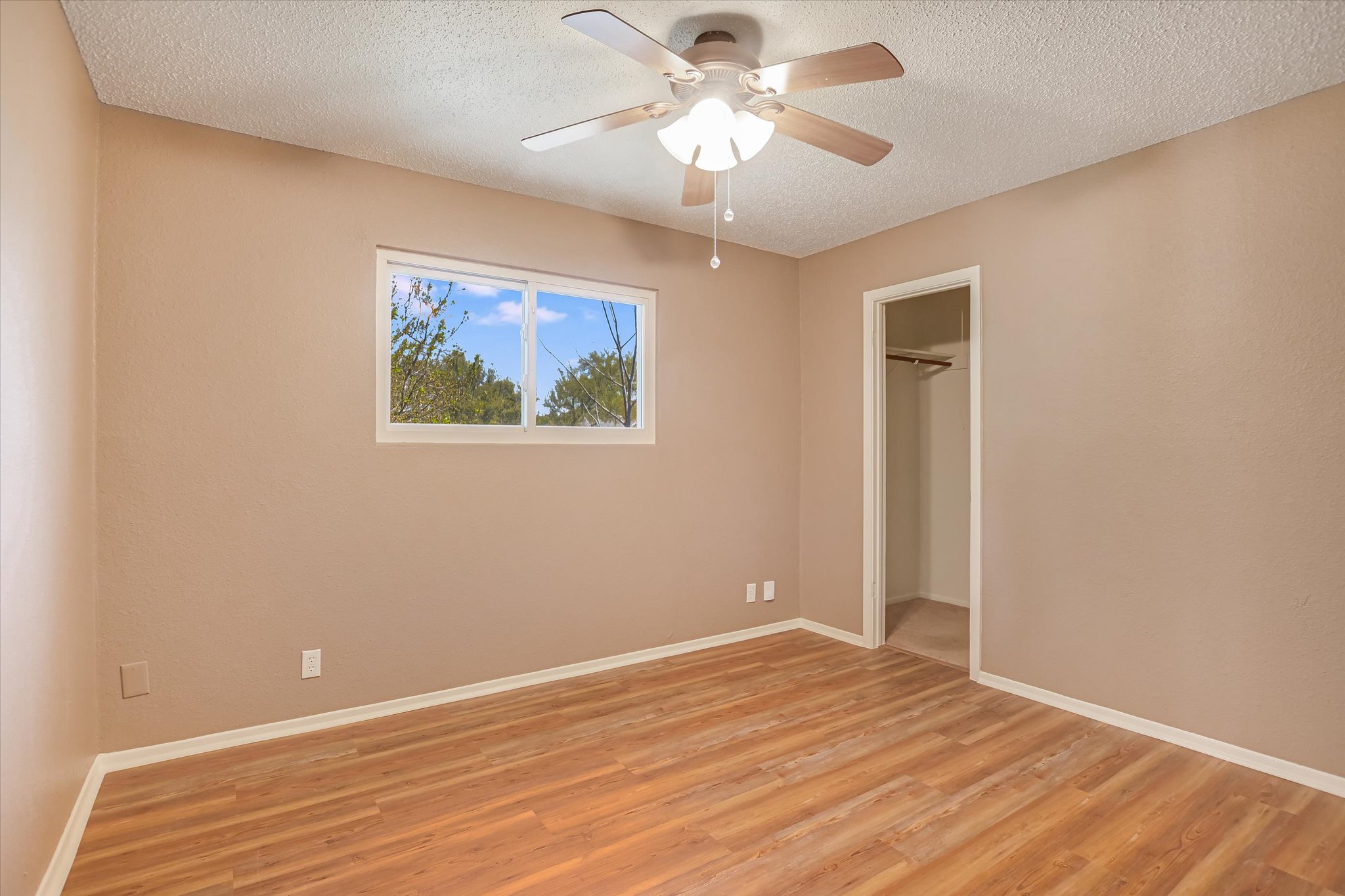 606 Splitrock Round Rock, TX 78681 - Photo 12 of 18 a view of an empty room with a window