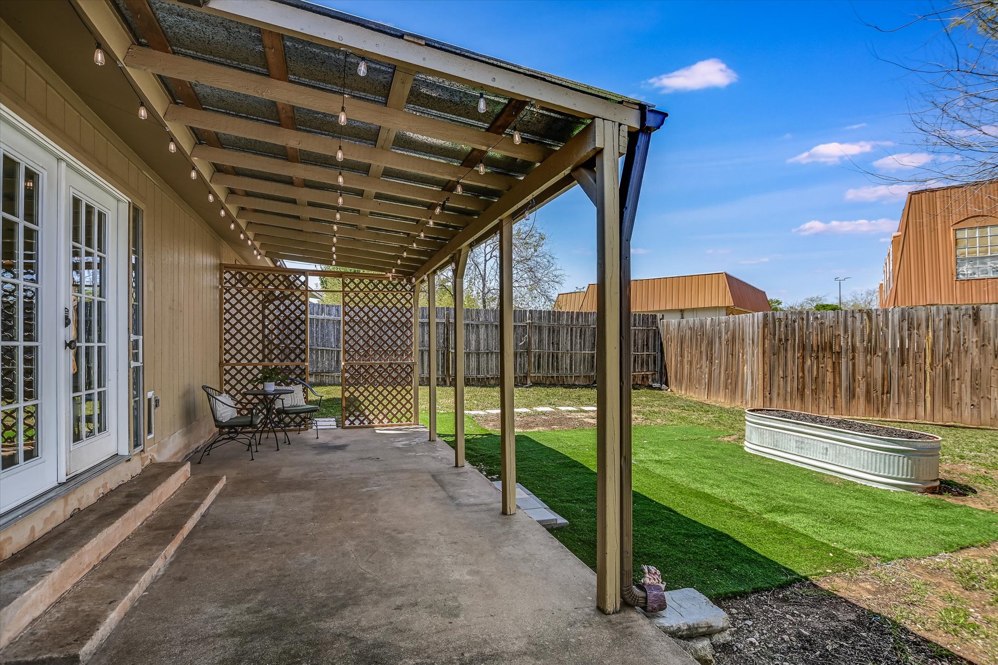 606 Splitrock Round Rock, TX 78681 - Photo 16 of 18 a view of a porch