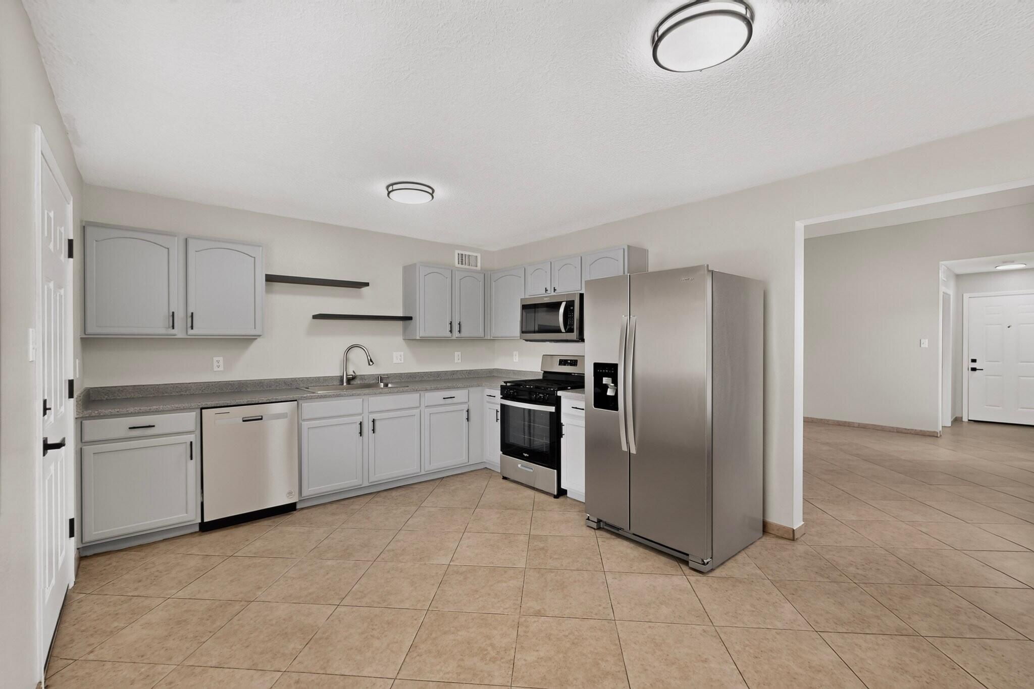 5748 Pinon Flats Road Northwest Albuquerque, NM 87114 - Photo 14 of 31 Gallery Image 14