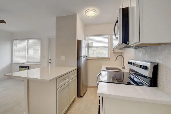 $1,650 | 525 South Broadway, Unit D, Lantana, FL 33462