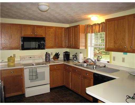 27 Montauk Road Charlestown, RI 02813 - Photo 6 of 12 Kitchen.