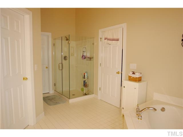 2808 Sunnystone Way Raleigh, NC 27613 - Photo 13 of 21 Photo 13