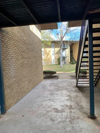 $155,900 | 555 North Dupont Avenue, Unit B39, Madison, TN 37115