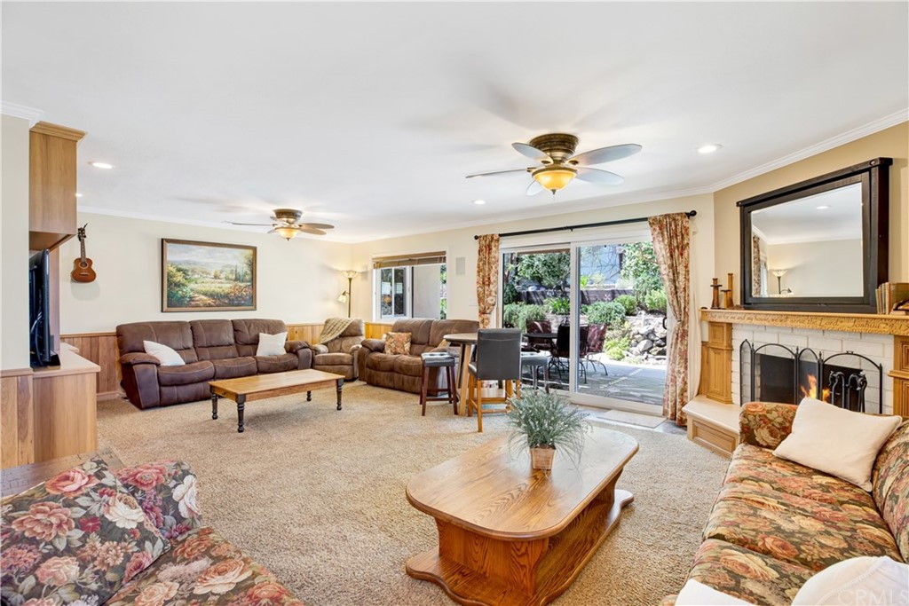 844 Eastman Place San Pedro, CA 90731 - Photo 15 of 44 a living room with furniture fireplace and window