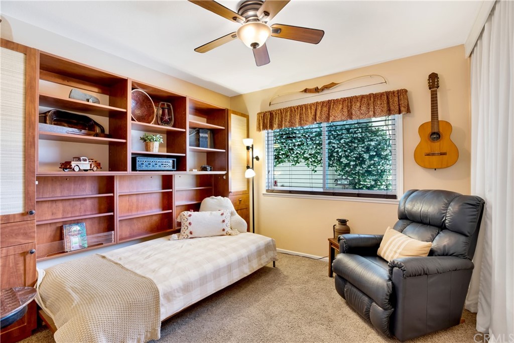 844 Eastman Place San Pedro, CA 90731 - Photo 24 of 44 a bedroom with a bed and a window