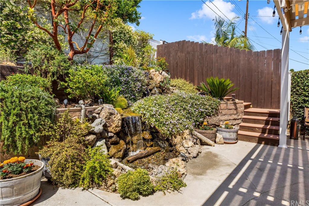 844 Eastman Place San Pedro, CA 90731 - Photo 34 of 44 a view of outdoor space and yard