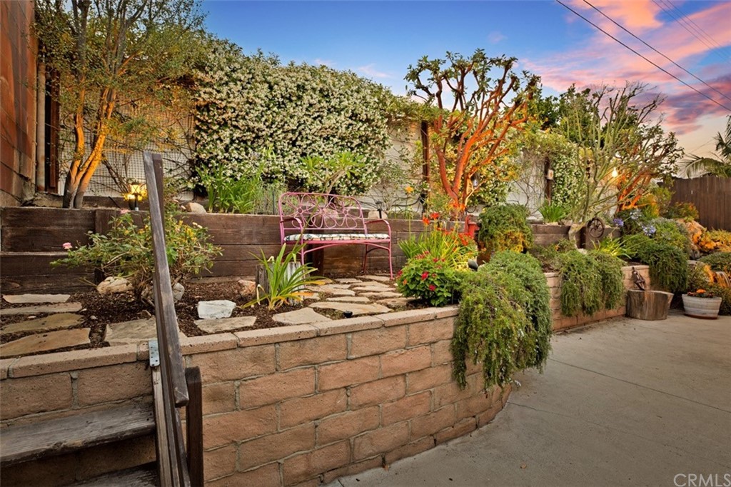 844 Eastman Place San Pedro, CA 90731 - Photo 35 of 44 a view of a house with a sink