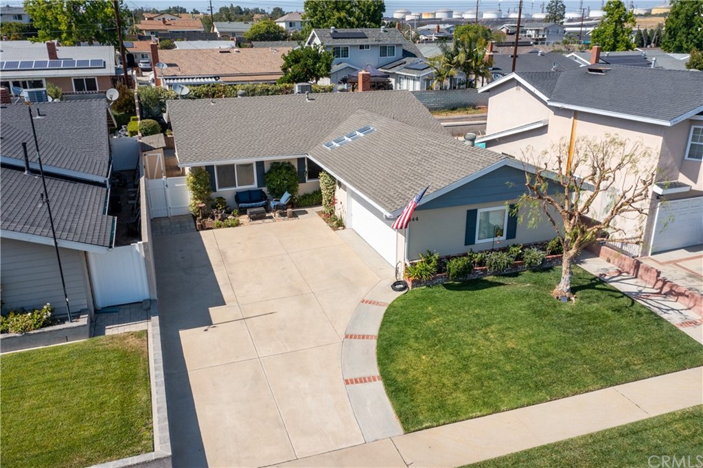 844 Eastman Place San Pedro, CA 90731 - Photo 42 of 44 an aerial view of a house with a garden