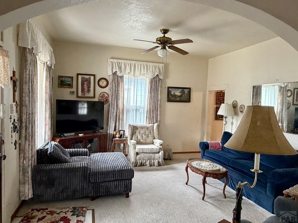 214 East Routt Avenue Pueblo, CO 81004 - Photo 4 of 35