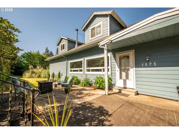 $479,000 | 1575 North Henry Street, Coquille, OR 97423