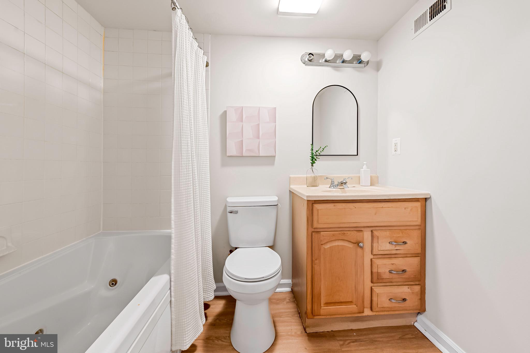 752 Ramsay Street Baltimore, MD 21230 - Photo 13 of 17 Full Bath