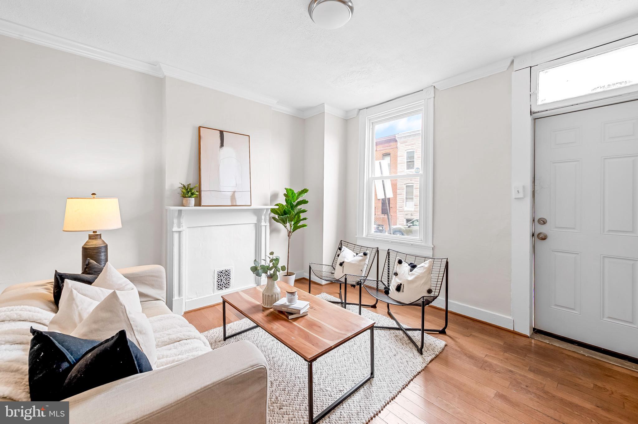 752 Ramsay Street Baltimore, MD 21230 - Photo 4 of 17 Living room