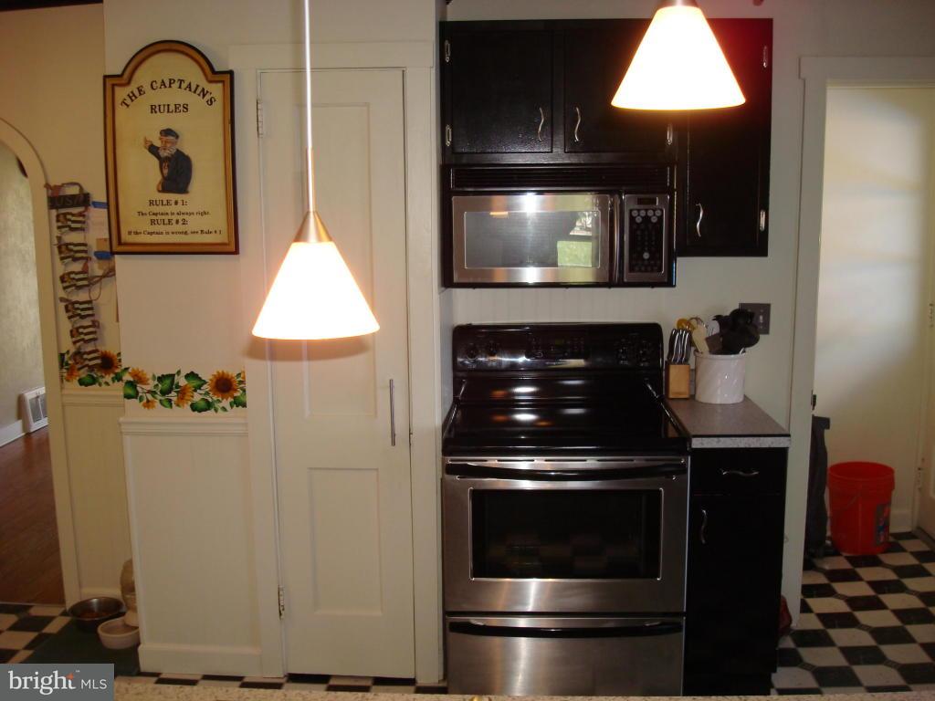 447 Middletown Road Hummelstown, PA 17036 - Photo 2 of 14 Gallery Image 2