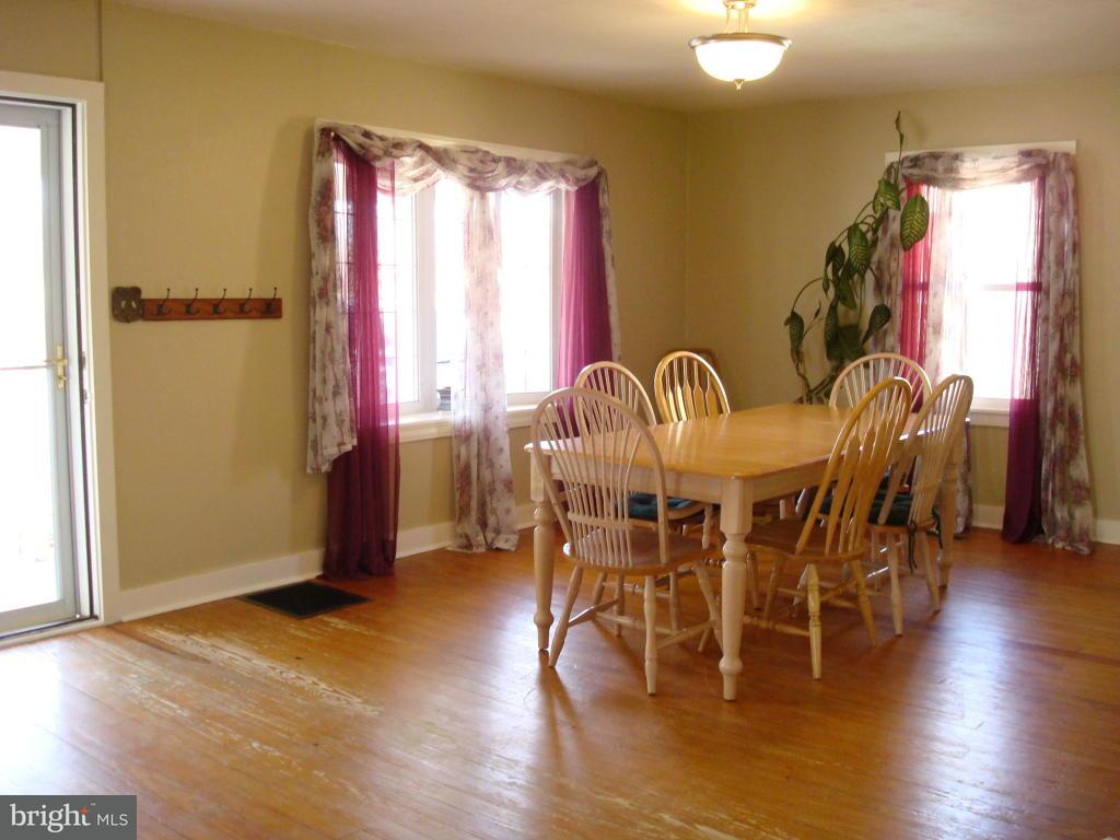 447 Middletown Road Hummelstown, PA 17036 - Photo 8 of 14 Gallery Image 8