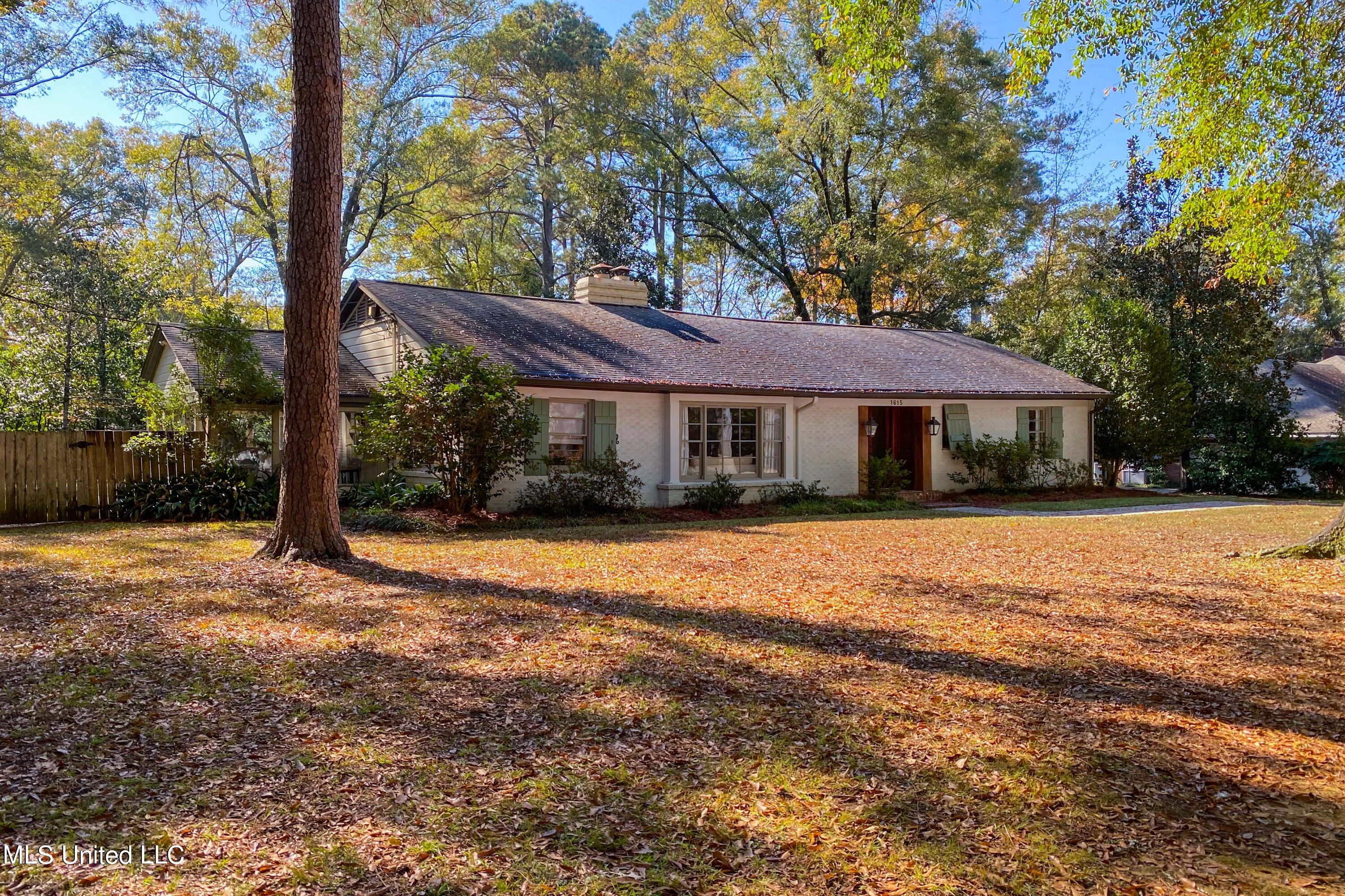 1615 Pine Ridge Place Jackson, MS 39211 - Photo 1 of 28 1615 Pine Ridge Place