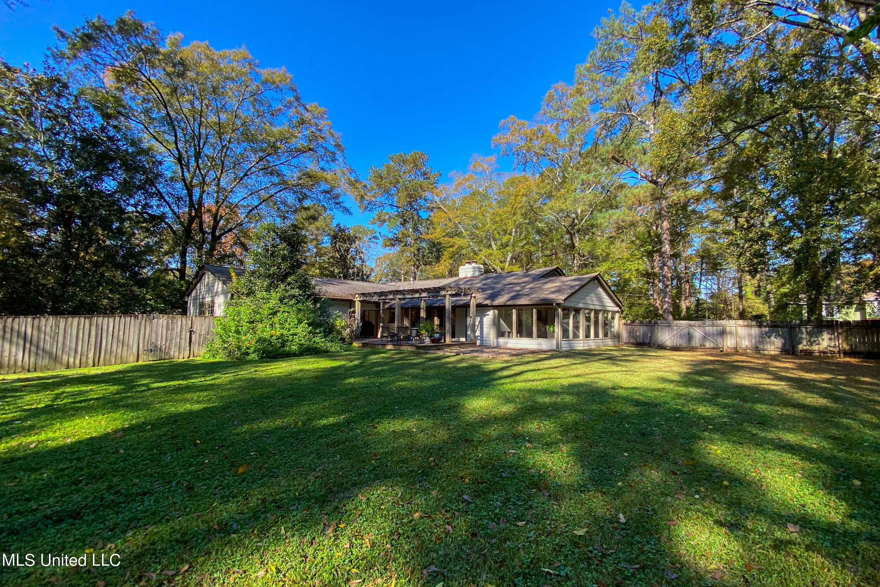 1615 Pine Ridge Place Jackson, MS 39211 - Photo 26 of 28 1615 Pine Ridge-28