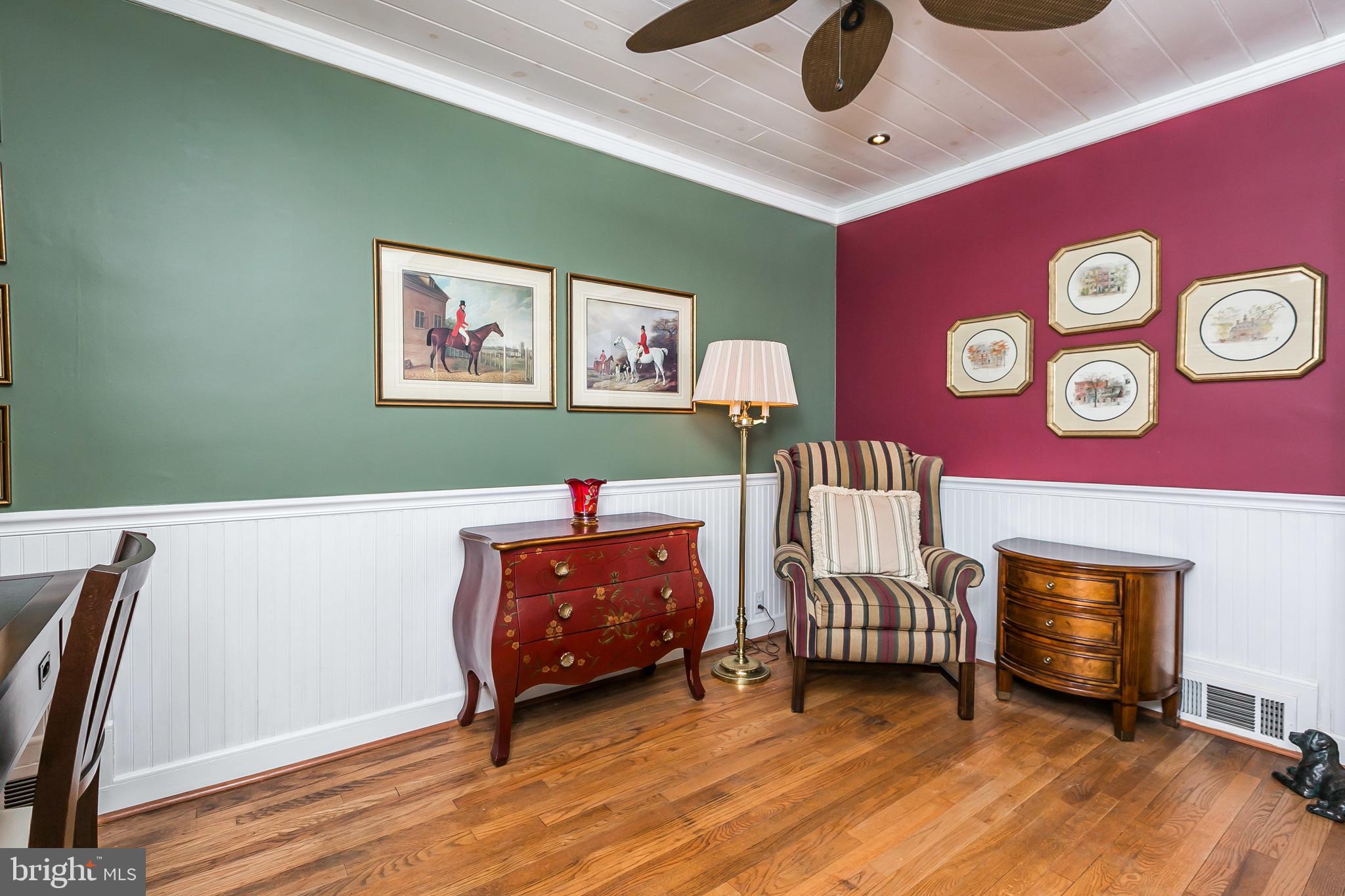2103 Oak Lodge Road Catonsville, MD 21228 - Photo 23 of 39 Wainscoting in 3rd BD, Hallway & Foyer
