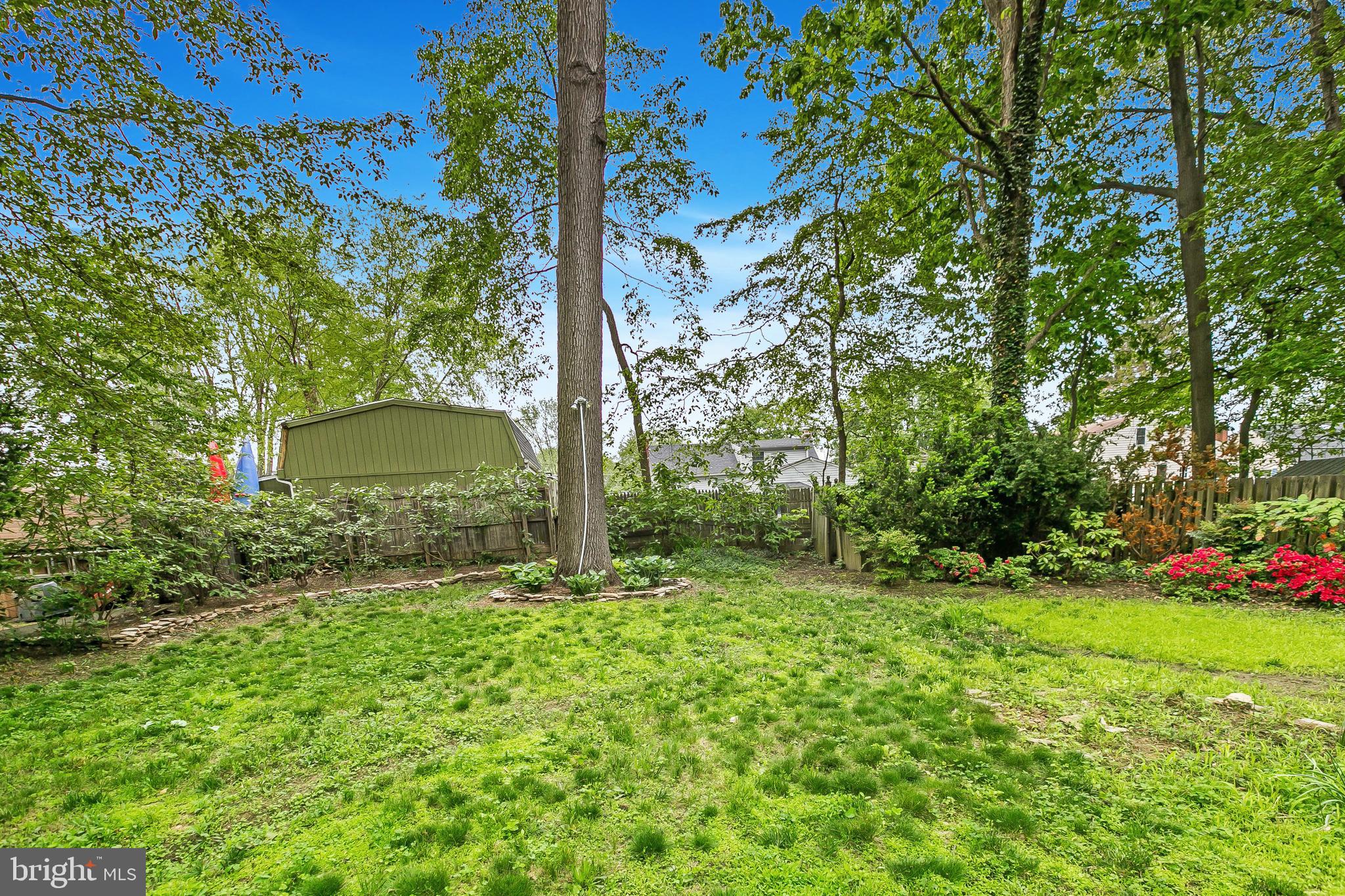 2103 Oak Lodge Road Catonsville, MD 21228 - Photo 36 of 39 Great for gardening, play & entertainment