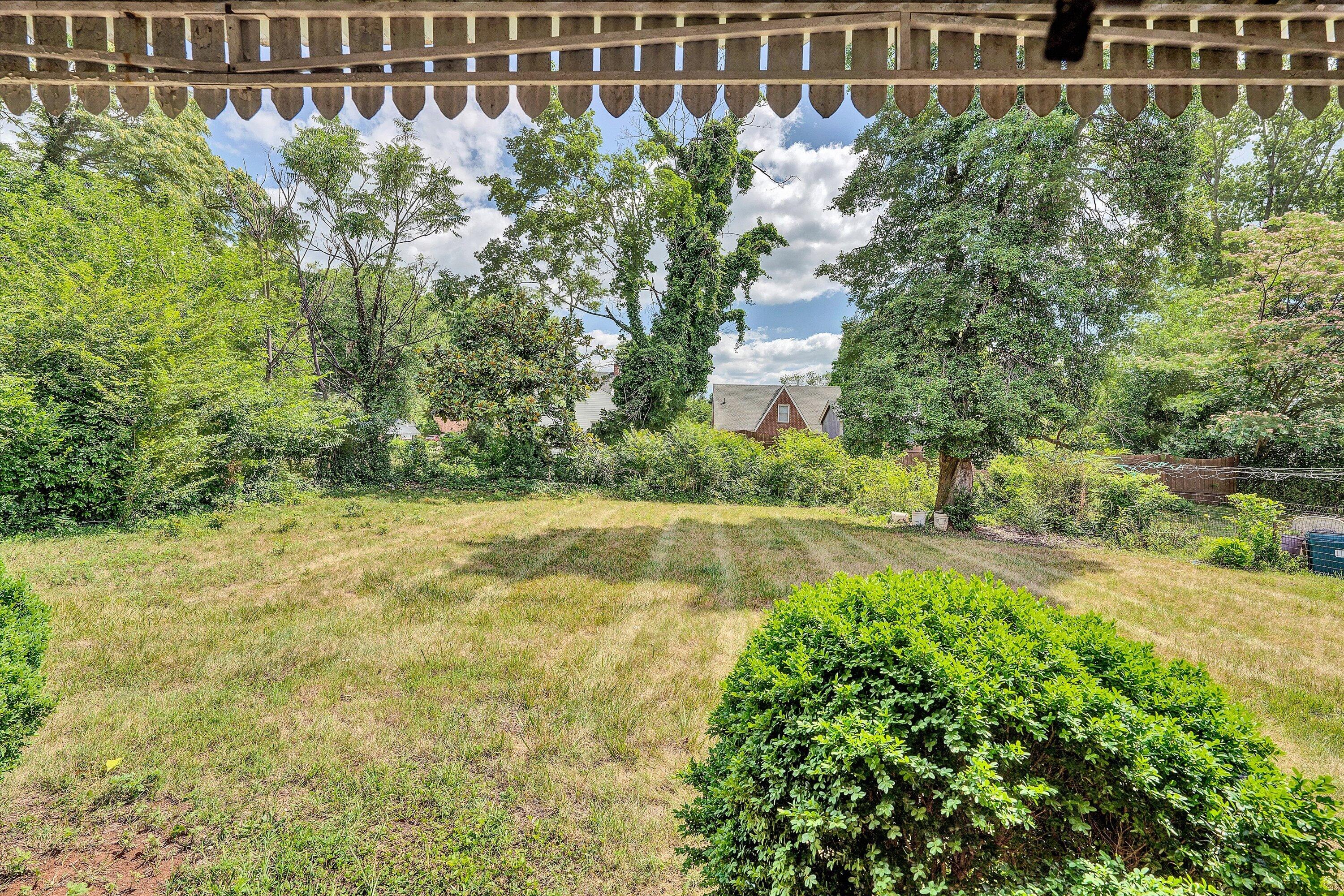 5219 Hearthstone Road Roanoke, VA 24012 - Photo 20 of 26 23-DSC05086