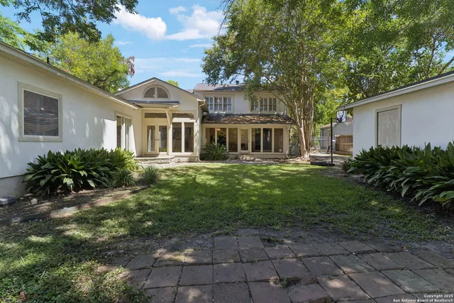 $1,195,000 | 420 Grandview Place, Terrell Hills, TX 78209