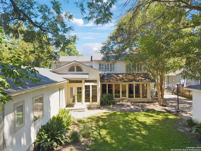 $1,195,000 | 420 Grandview Place, Terrell Hills, TX 78209