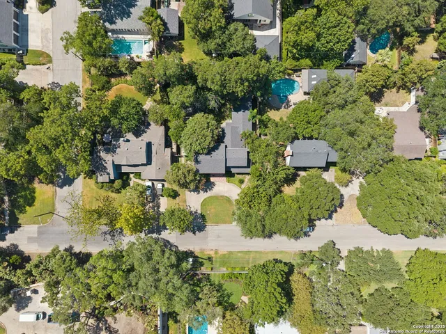 $1,195,000 | 420 Grandview Place, Terrell Hills, TX 78209