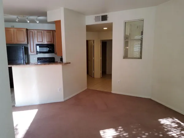$1,195 | 5303 North 7th Street, Unit 223, Phoenix, AZ 85014