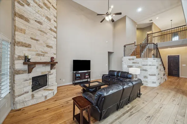 $1,125,000 | 848 Signature Cove, League City, TX 77573