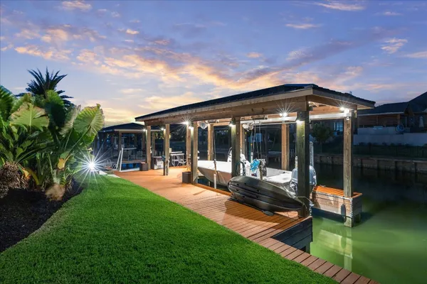 $1,125,000 | 848 Signature Cove, League City, TX 77573