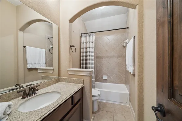 $1,125,000 | 848 Signature Cove, League City, TX 77573