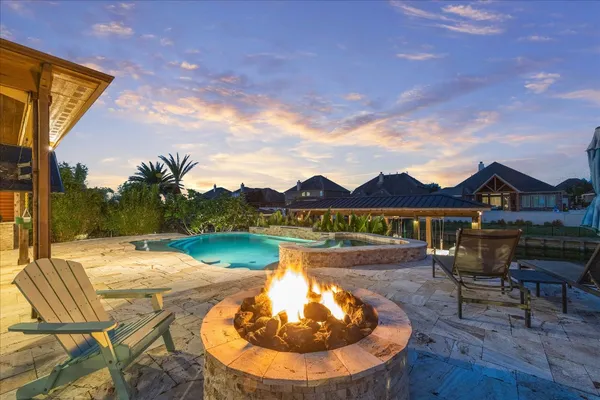 $1,125,000 | 848 Signature Cove, League City, TX 77573