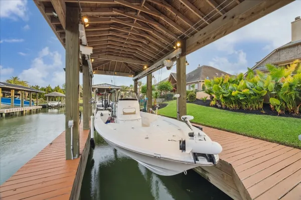 $1,125,000 | 848 Signature Cove, League City, TX 77573