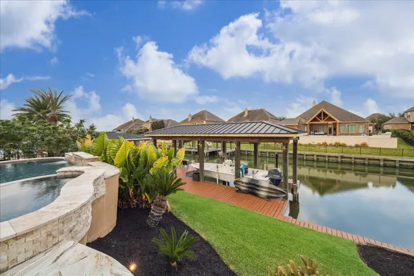 $1,125,000 | 848 Signature Cove, League City, TX 77573