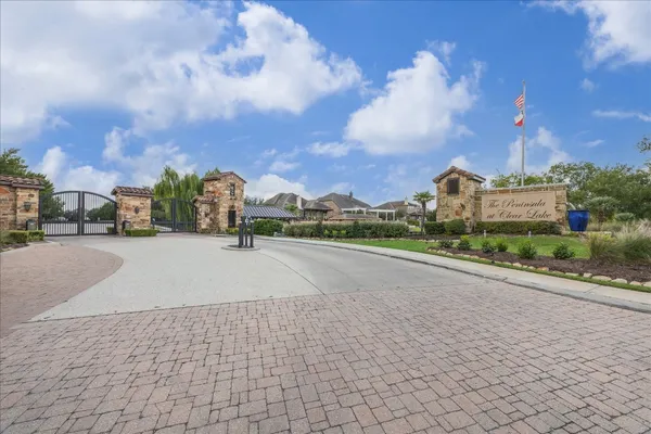 $1,125,000 | 848 Signature Cove, League City, TX 77573