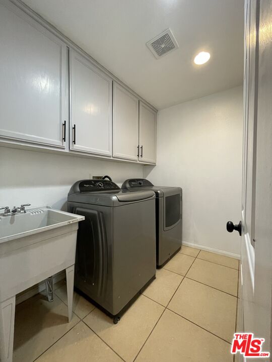 2625 Calaveras Road Pinon Hills, CA 92372 - Photo 10 of 24 a kitchen with a sink cabinets and appliances