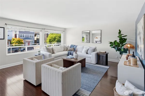 $535,000 | 4324 Phinney Avenue North, Unit 3, Seattle, WA 98103