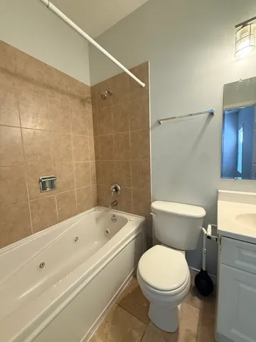 $1,850 | 6823 South Dorchester Avenue, Unit 3, Chicago, IL 60637