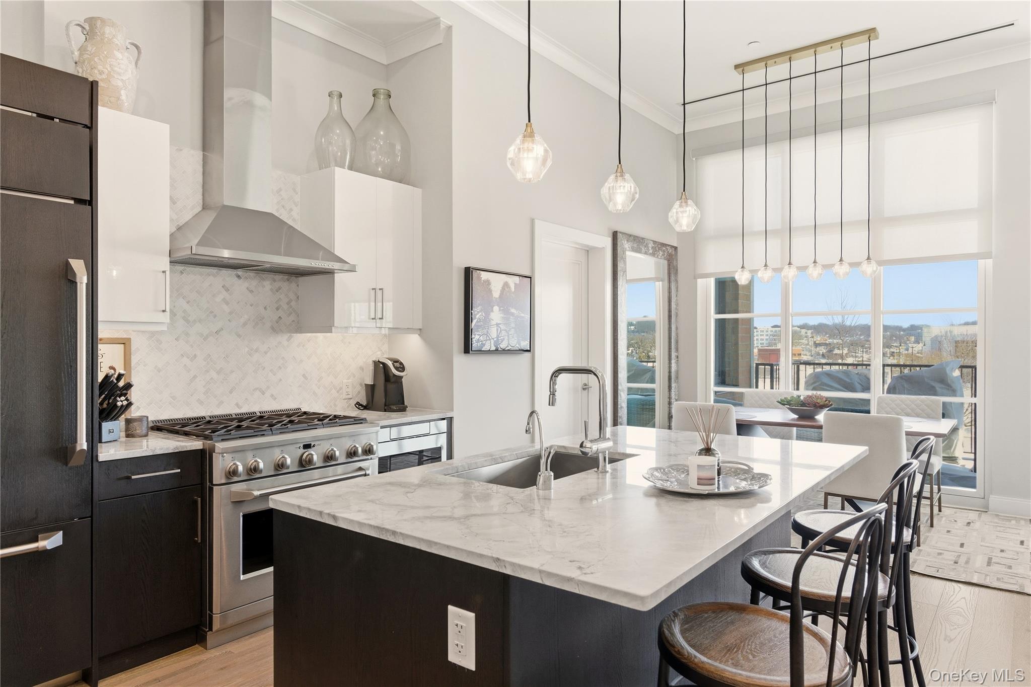 100 Garvies Point Road, Unit 1033 Glen Cove, NY 11542 - Photo 7 of 30