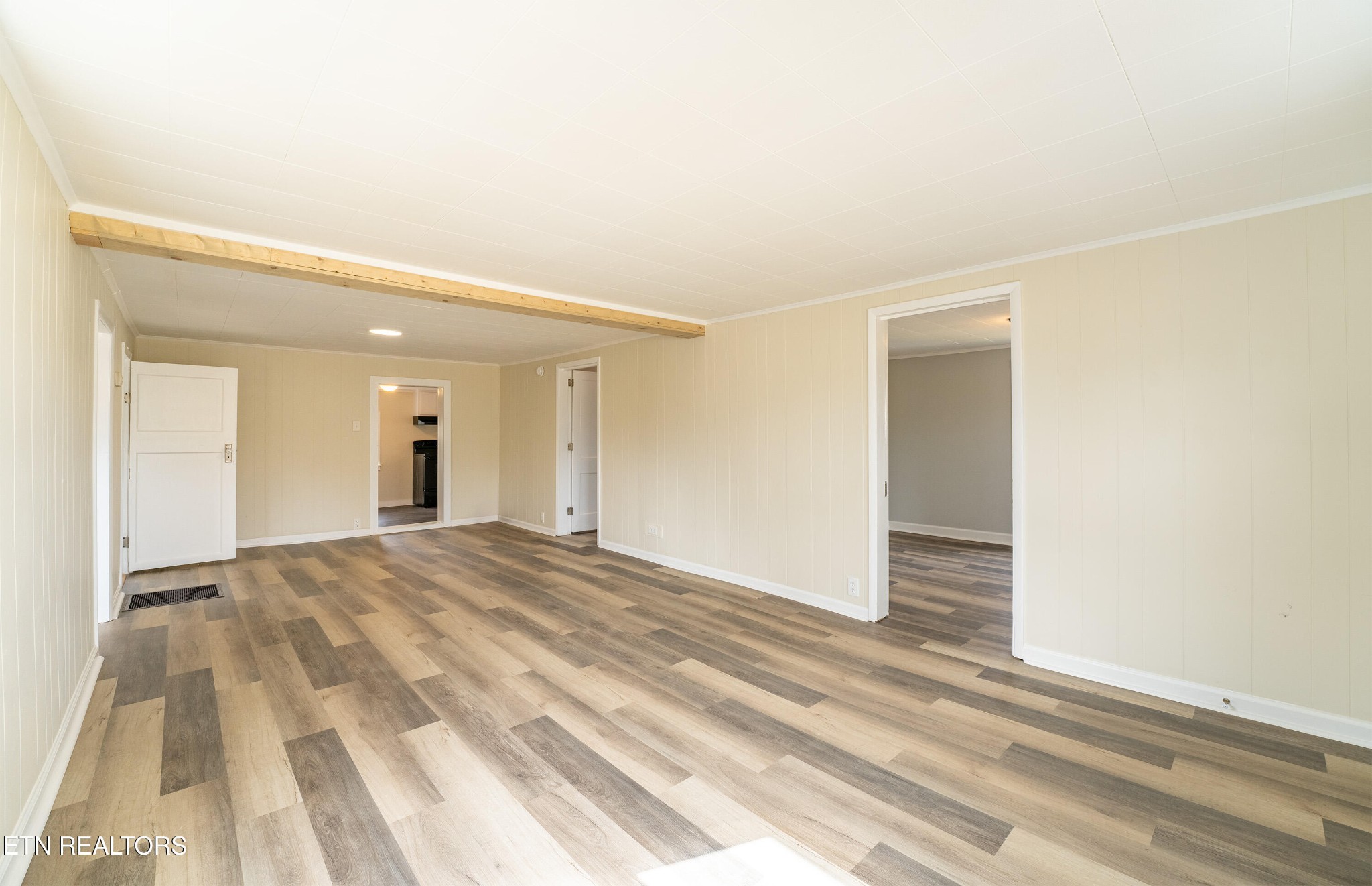 7909 Warwick Lane Corryton, TN 37721 - Photo 5 of 33 a view of a room with a bathroom