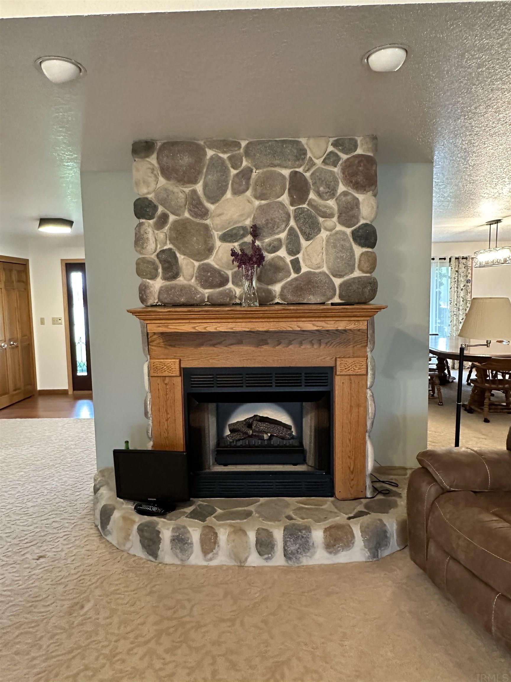 21727 Hurshtown Road Grabill, IN 46741 - Photo 14 of 34
