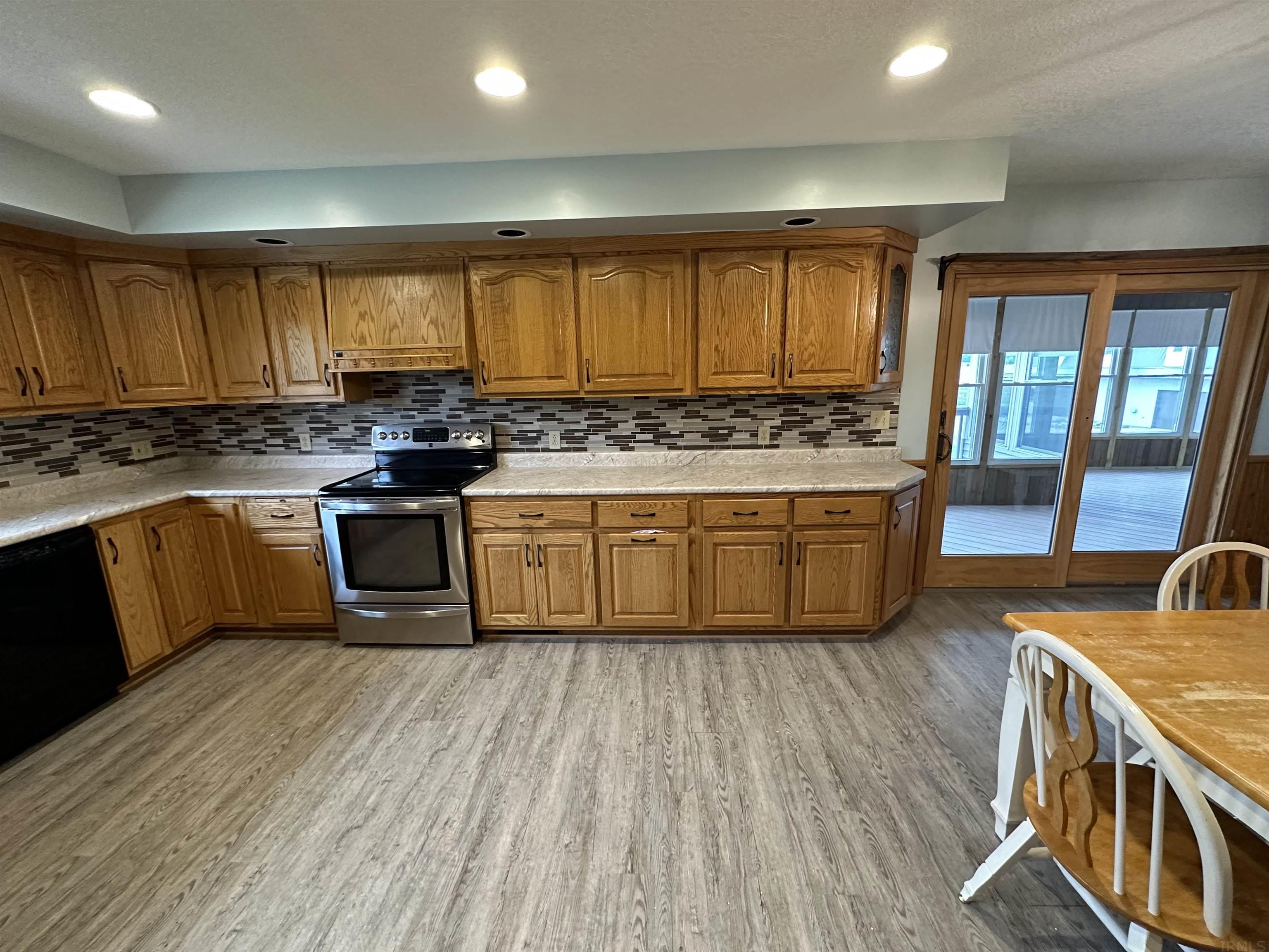 21727 Hurshtown Road Grabill, IN 46741 - Photo 7 of 34